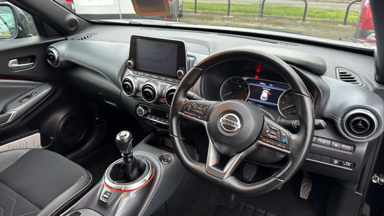 Nissan Juke 1.0 DiG-T 114 Tekna 5dr Petrol Hatchback